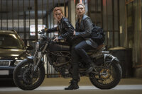 Black Widow / Blu-Ray * Top Zustand